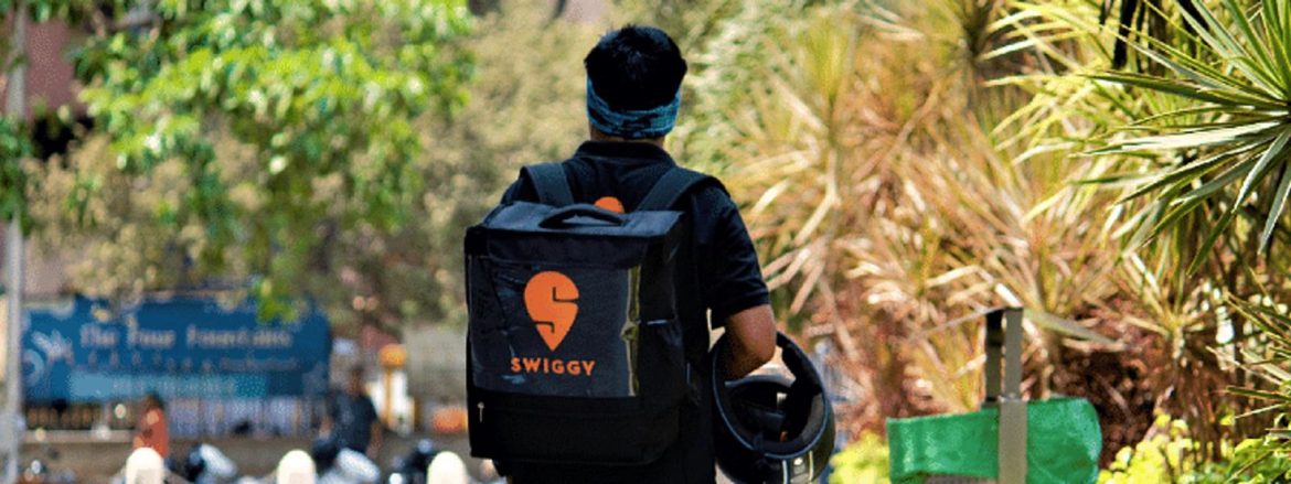 the startups news-Swiggy launches food delivery at 100 railway stations-Swiggy